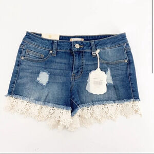 Altar’d State Denim Crochet Edge Shorts. NWT Size 27
